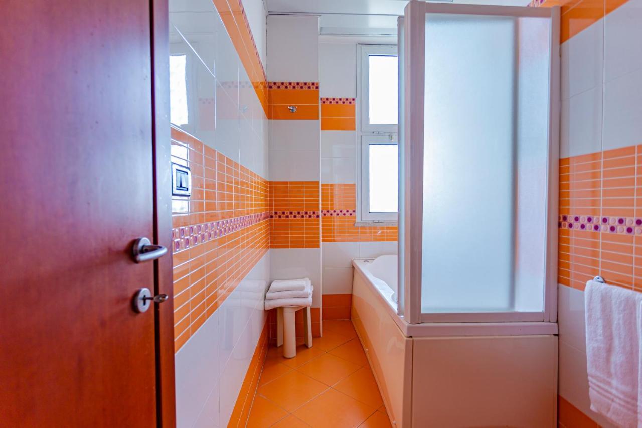 בלריה-איגאה מרינה Residence & Suites מראה חיצוני תמונה