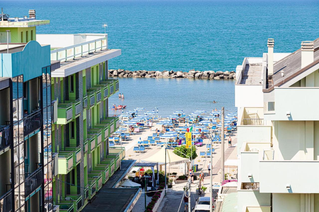 בלריה-איגאה מרינה Residence & Suites מראה חיצוני תמונה