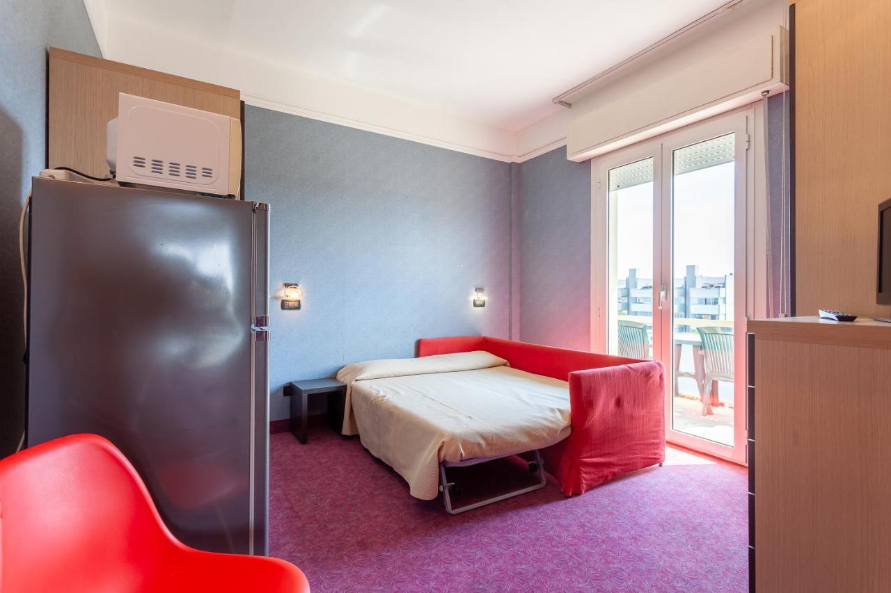 בלריה-איגאה מרינה Residence & Suites מראה חיצוני תמונה