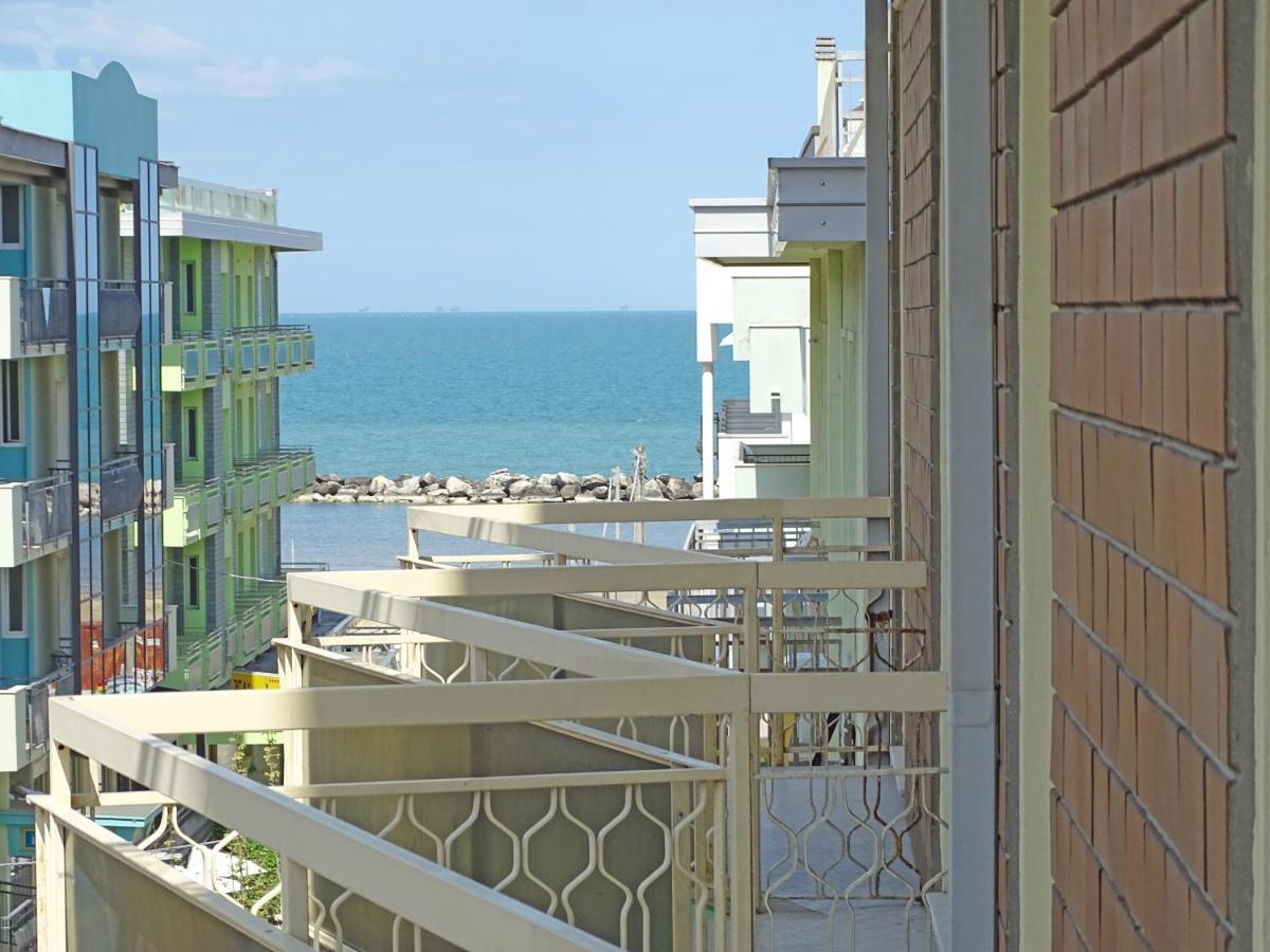 בלריה-איגאה מרינה Residence & Suites מראה חיצוני תמונה