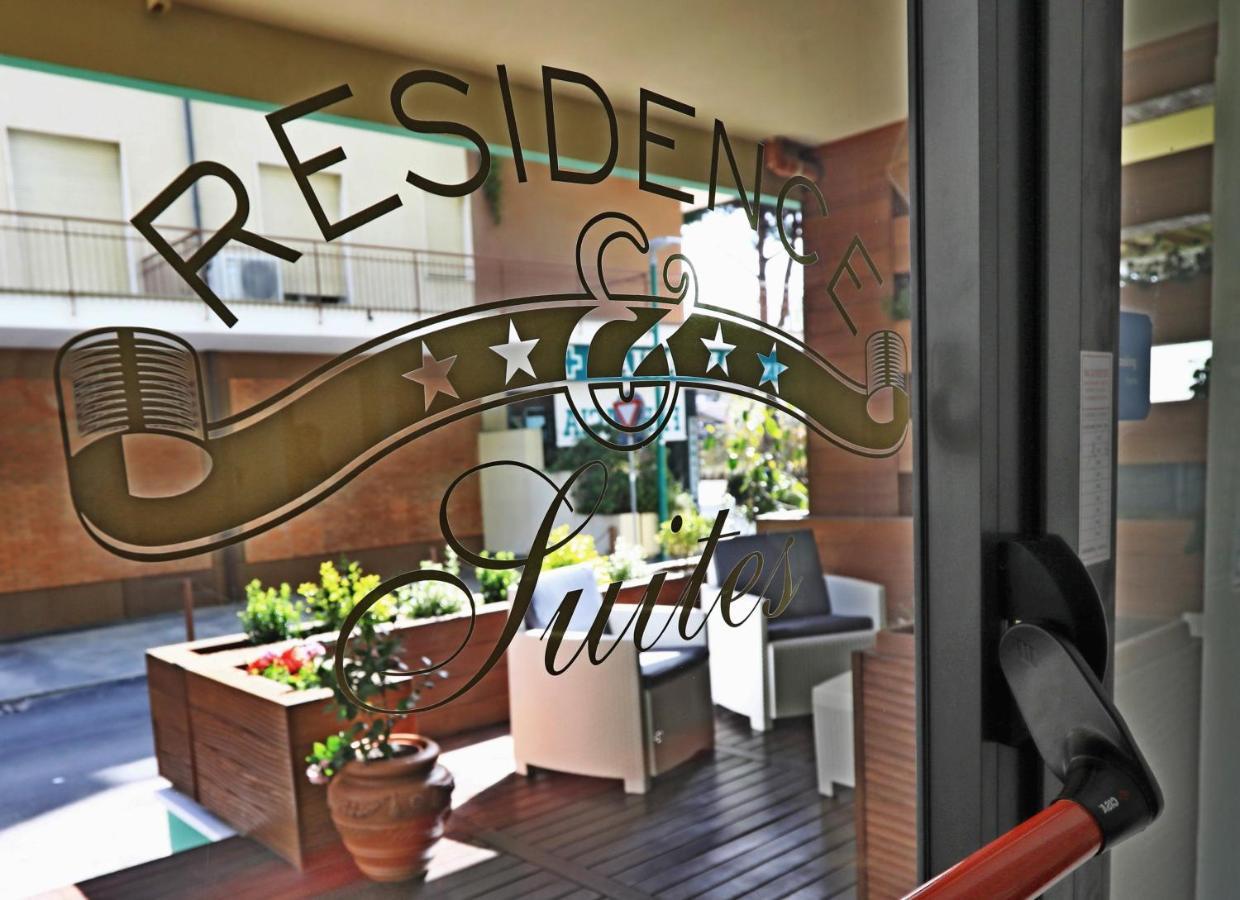 בלריה-איגאה מרינה Residence & Suites מראה חיצוני תמונה