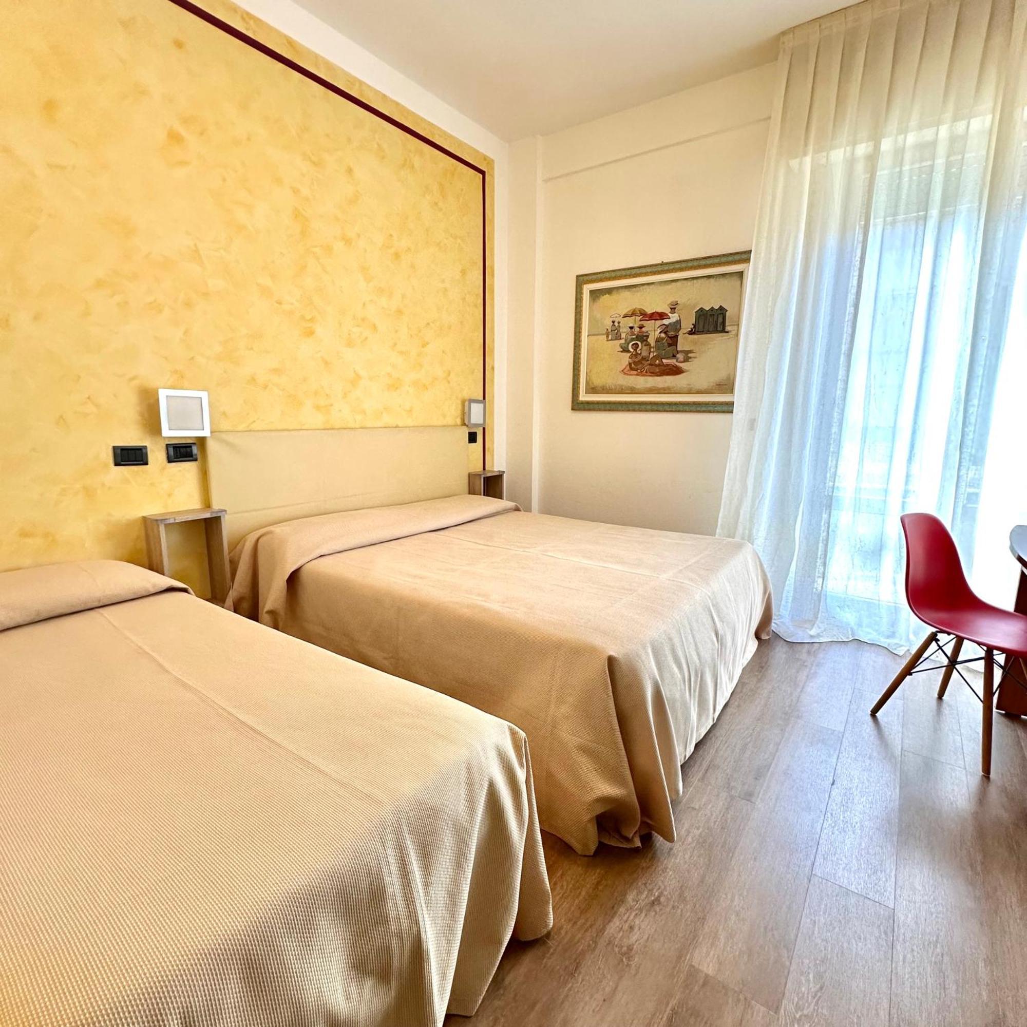 בלריה-איגאה מרינה Residence & Suites מראה חיצוני תמונה